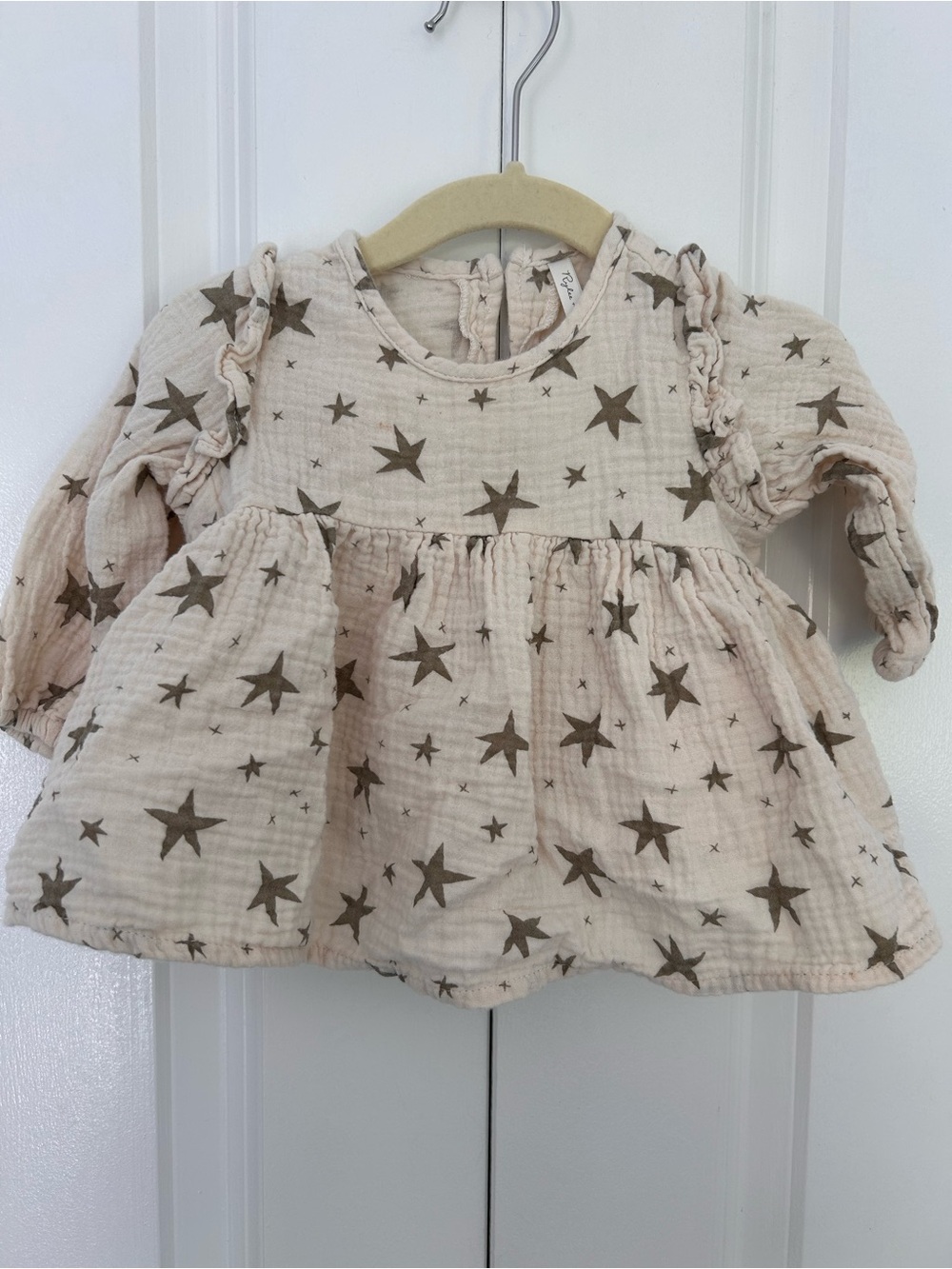 Rylee + Cru Piper Blouse gauzy cotton flutter sleeve top with stars 3-6 months
